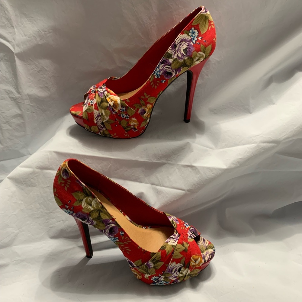 Red floral 5 inch open toed heels - Picture 2 of 3
